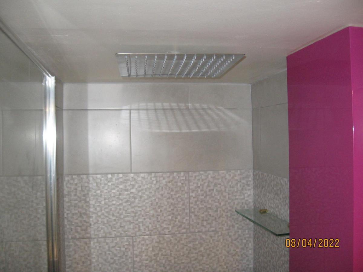 Appartement Avec Chambre En Mezzanine Rognac Exterior photo